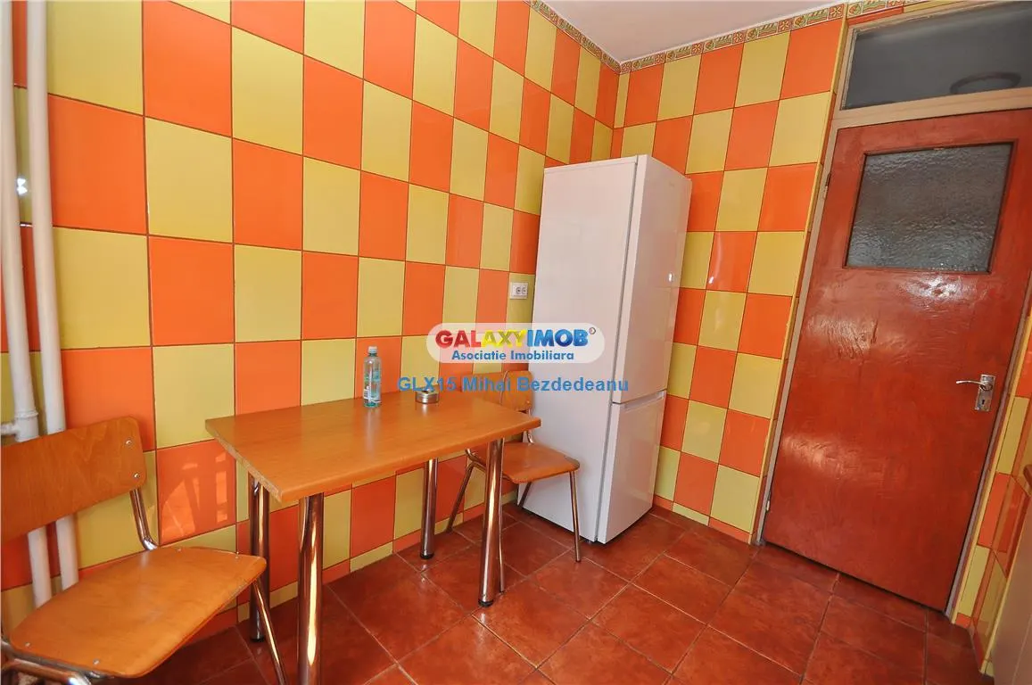 Vanzare apartament 2 camere in zona Podul Grand - Piata Crangasi - foto 6