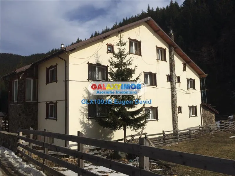 Vanzare Pensiune/Casa vacanta Moeciu de sus - foto 1