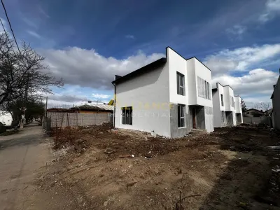 Central Vila individuala cu 5 camere | Teren 300 mp - foto 2