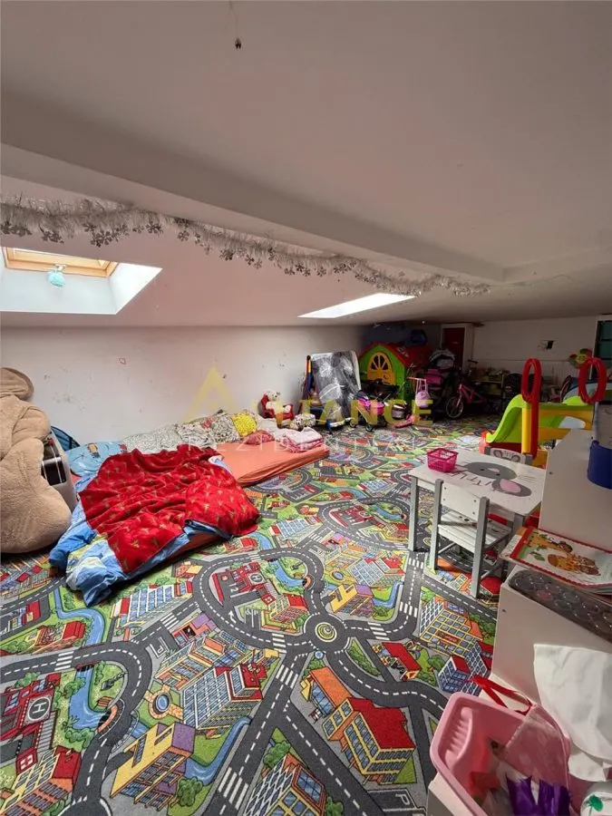 Apartament mare 4 camere – 145 mp, compartimentare eficienta - foto 10
