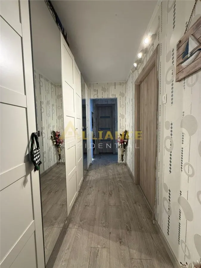 Apartament 3 camere - foto 11