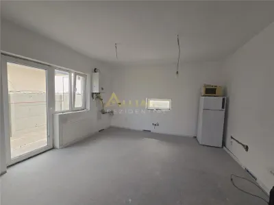 Casa parter- pod mansardat- 360mp teren- placa de beton - foto 3