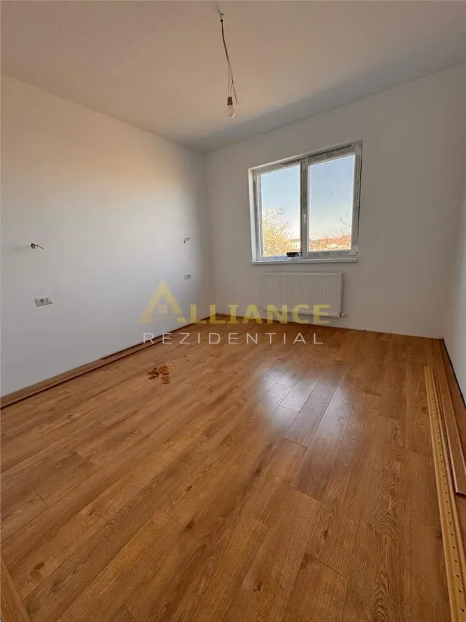 #Gata de mutare | Casa P+1+Pod | 4 camere - 2 bai | - foto 9