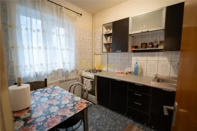 APARTAMENT 3 CAMERE - TINERETURLUI - foto 8
