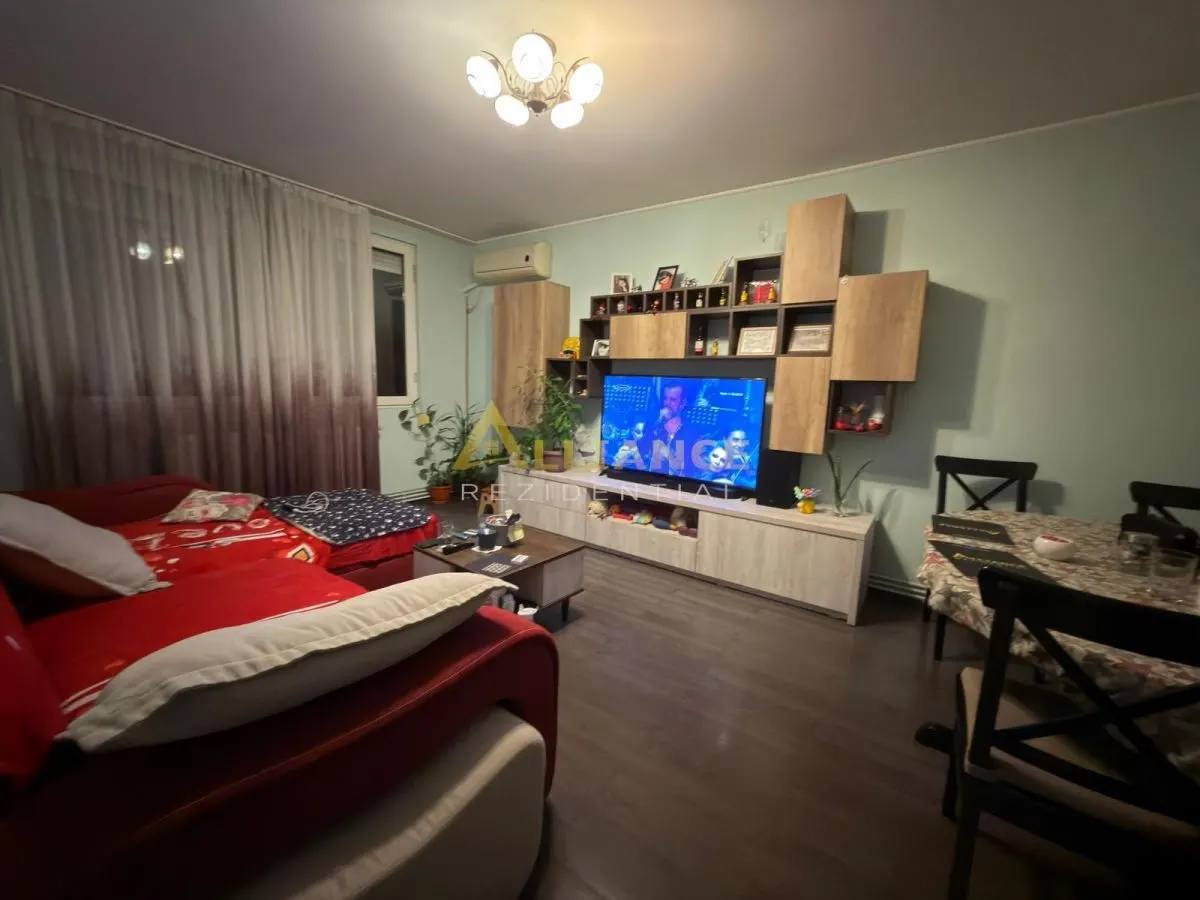 Exclusivitate Apt 3 camere recent renovat - foto 1