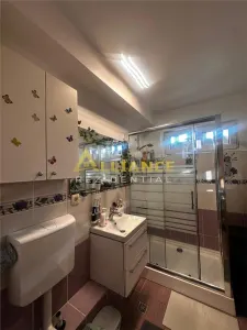 Apartament 3 camere - foto 17