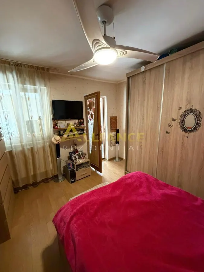 EXCLUSIVITATE casa + teren 754 mp | 2 locuinte | garaj | Catelu - foto 23