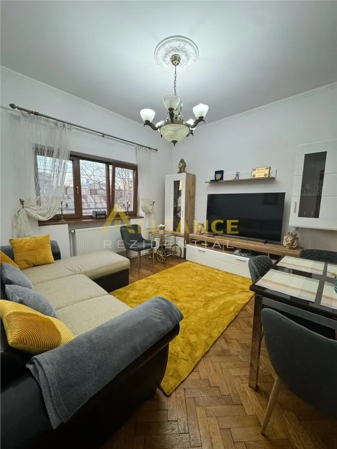 2 camere decomandat - pozitie excelenta -> Zona Unirii, Metrou Piata Unirii - foto 1