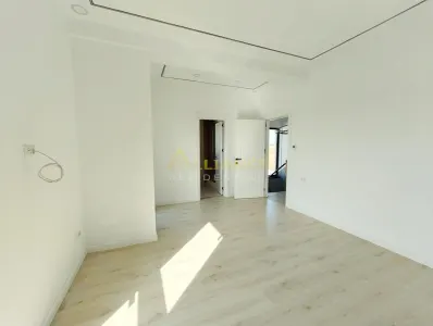 Vila Individuala / 4 Camere / 3 Bai / Teren 364 mp - foto 13