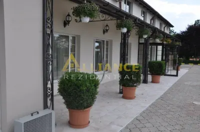 Complex Miorita Saloane de evenimente Cazare Restaurant - foto 3
