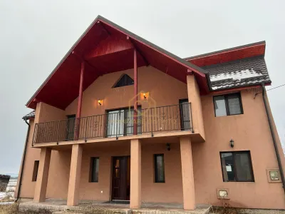 Casa cu 5 camere teren de 71 de ari - Tohat