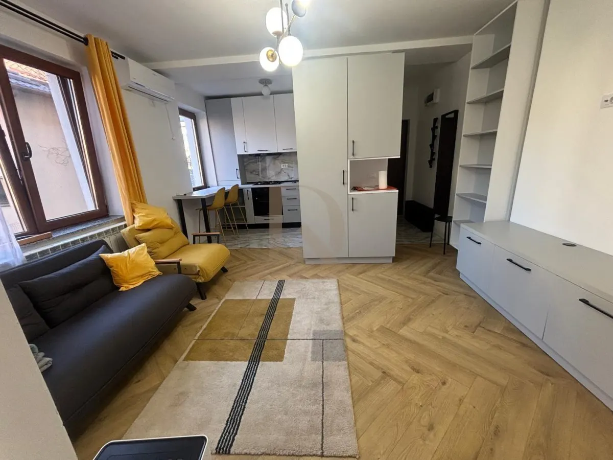 Copou - Titu Maiorescu , 2 camere , etaj 1 , la cheie ! - foto 1