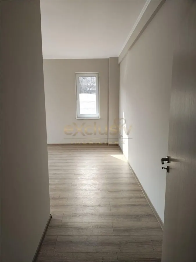Spatiu birouri - cladire premium - foto 8