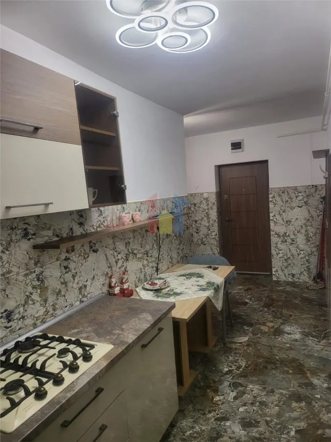 1 camera Mobilat si Utilat, Buzaului, etaj intermediar - foto 9