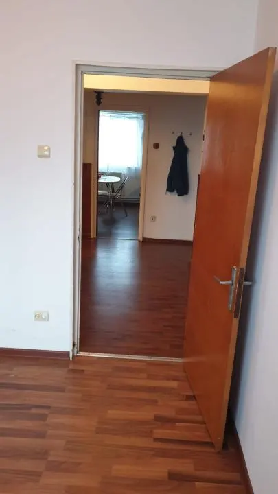 Foarte Spatios! 4 camere Cf 1, 91 mp, Calarasi - Bariera - foto 4