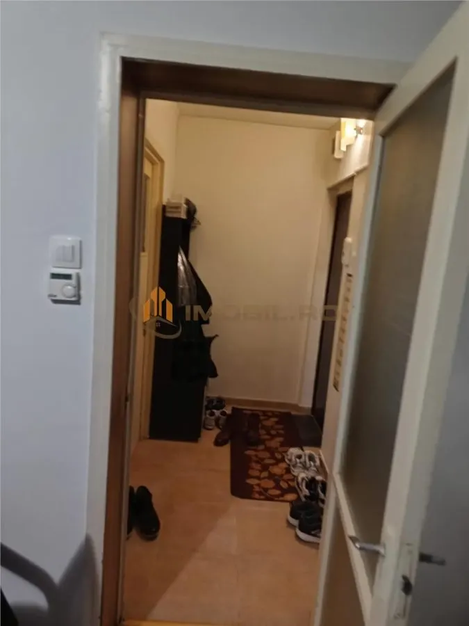Apartament 2 camere Podu Ros - foto 2