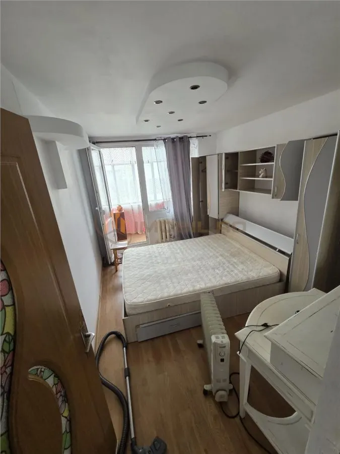 Apartament 3 camere Grădinari - foto 2