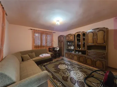 Casa cu 3 camere si anexe, sat Valea Crisului, Bratca,Bihor - foto 8