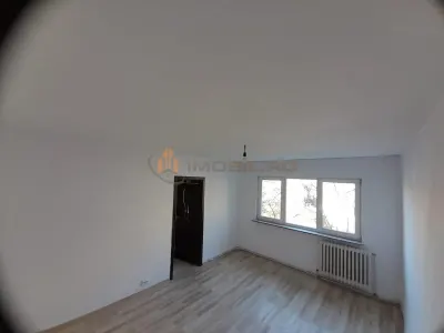 Apartament 3 camere Mircea cel Batran - Iasi