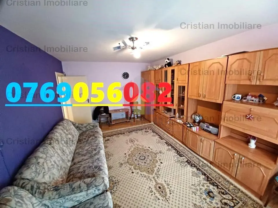 Apartament 3 cam=70mp , Buzaului  etaj 2, stradal - foto 1