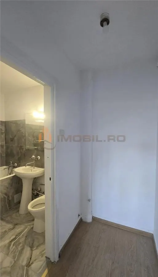 Apartament 2 camere Podu Ros - foto 6