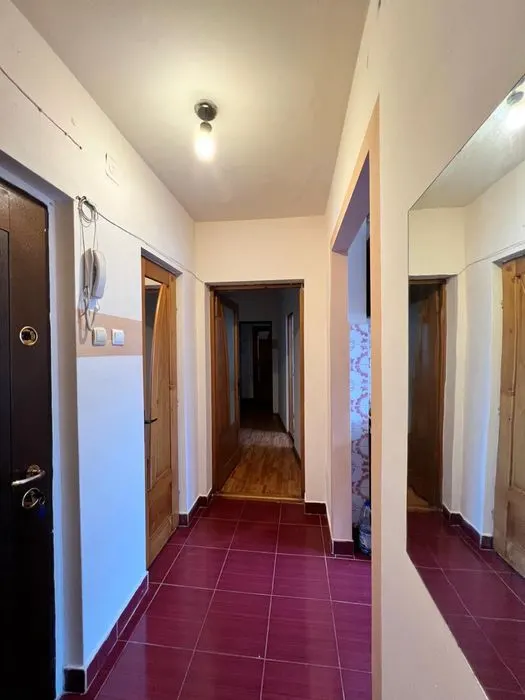 Apartament cu 3 camere Piata Abator - foto 5