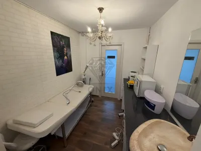 Spatiu comercial pentru salon beauty la cheie Ploiesti parter bloc - foto 2