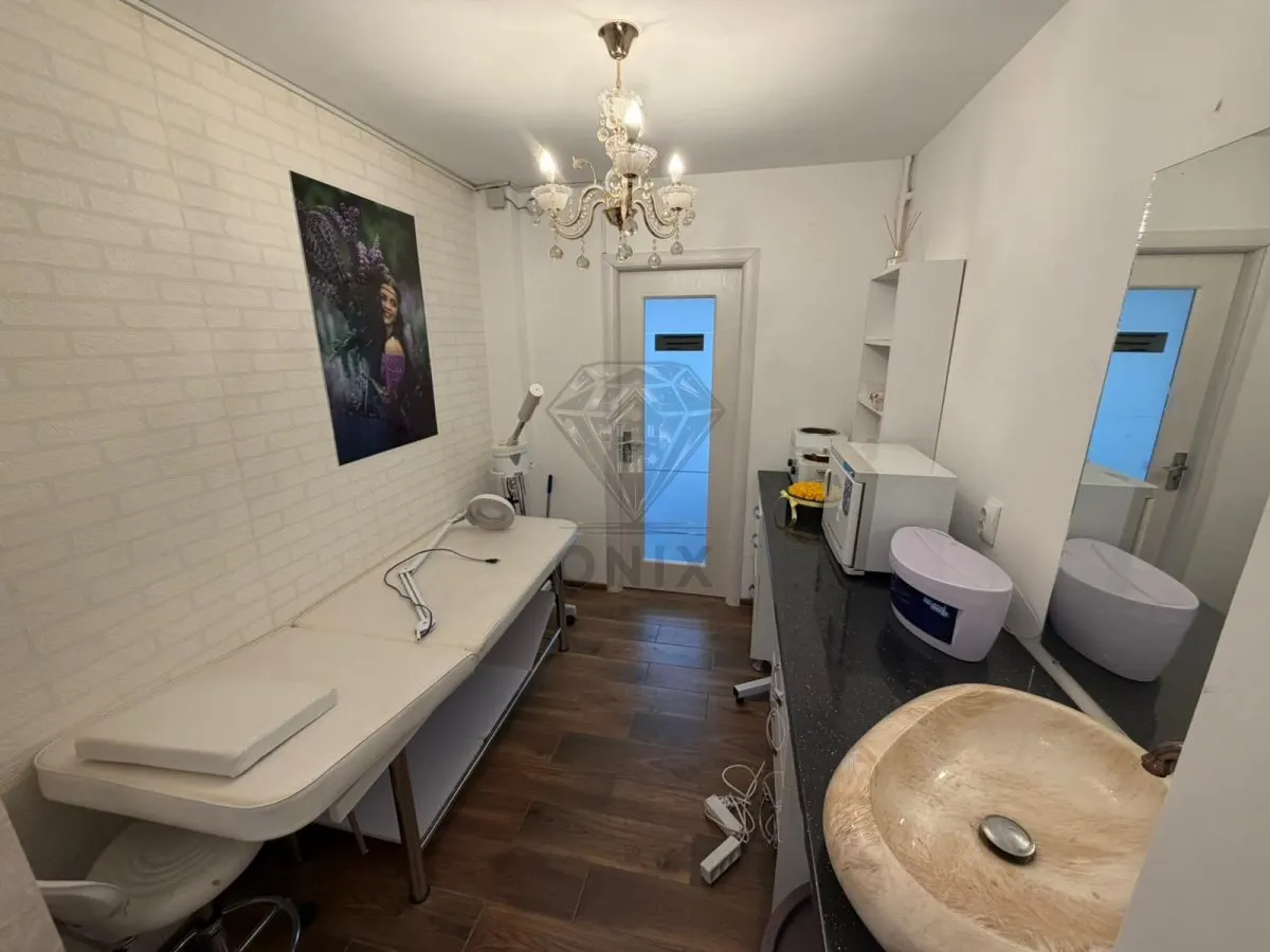 Spatiu comercial pentru salon beauty la cheie Ploiesti parter bloc - foto 14