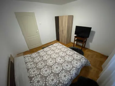 Apartament 2  camere  zona Judetean , Zizinului,117000 Euro - Brasov
