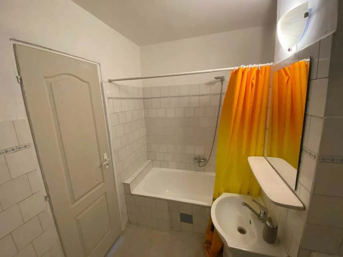 Apartament 2  camere  zona Judetean , Zizinului,117000 Euro - foto 2