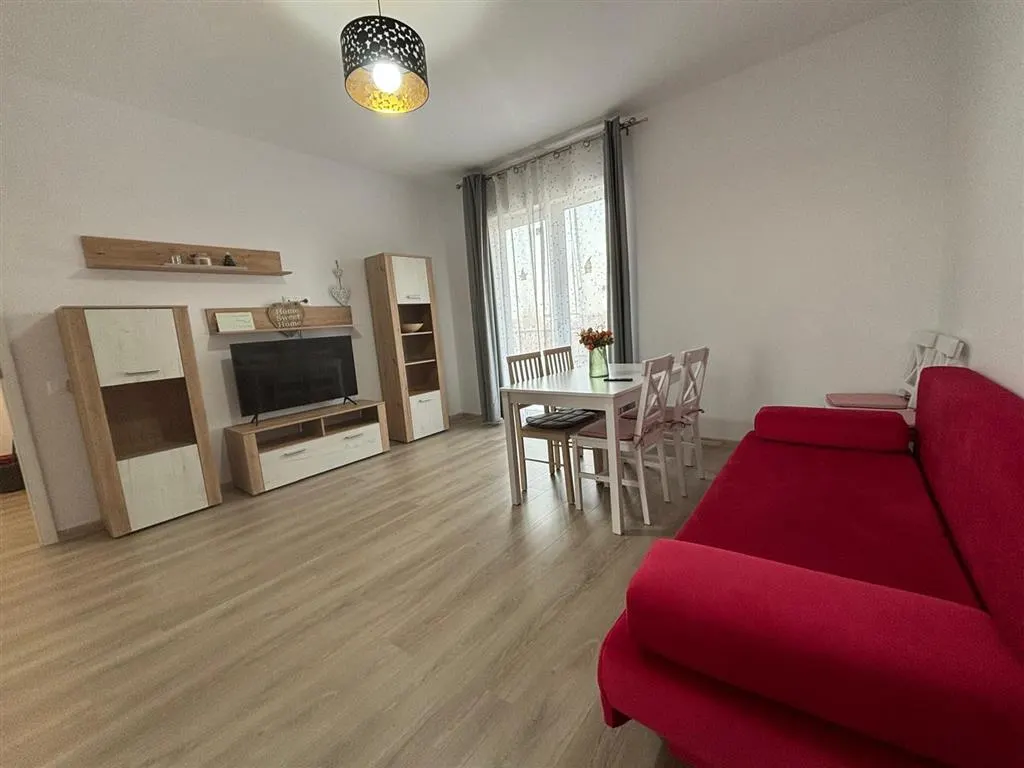 Vanzare  apartament 2 camere, bloc nou, zona Centrala - foto 1