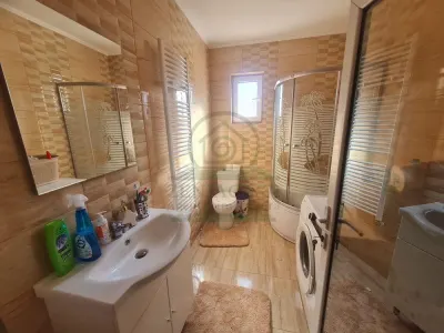Casa 3 camere baie bucatarie Sarca Iasi/ 800 mp teren - foto 5