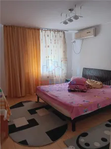 Apartament 3 camere Etaj 1 de 81mp Bd Poitiers langa Padure - foto 3
