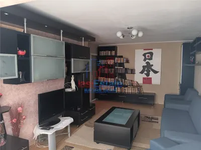 Apartament 3 camere Etaj 1 de 81mp Bd Poitiers langa Padure - foto 4