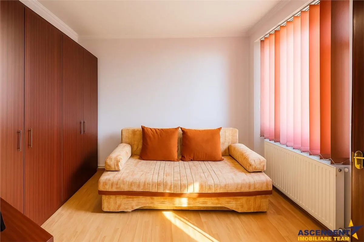 Mobilat si echipat, compozitie ergonomica, pe 3 camere, Ghimbav, Brasov - foto 3