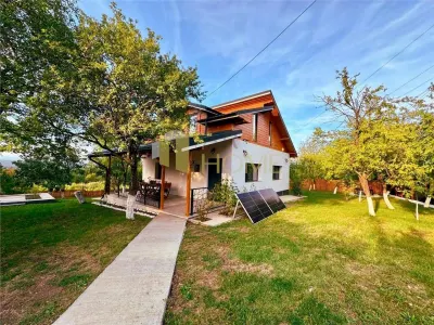 Vanzare casa vacanta, 9500 mp teren intravilan, in Valea Calugareasca, zona Casa Timis - foto 2