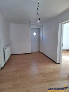 Resedinta/ spatiu profesional de inchiriat, Ghimbav – Central - foto 14