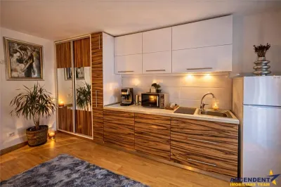 Constructie noua,mobilat,utilat,finisaje premium,boxa,sistem securizare,Central, Brasov - Brasov