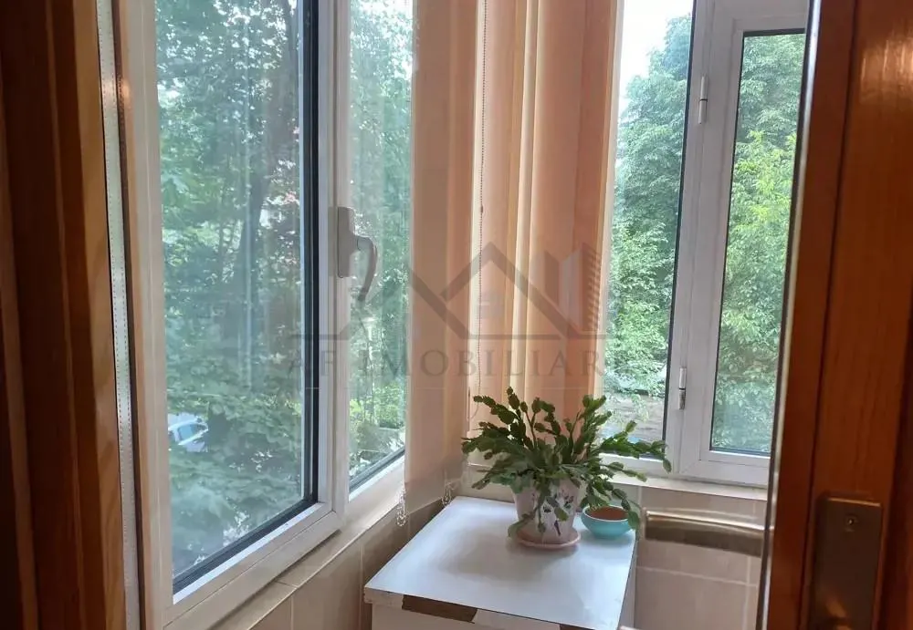 Apartament 3 camere zona Tatarasi - foto 5