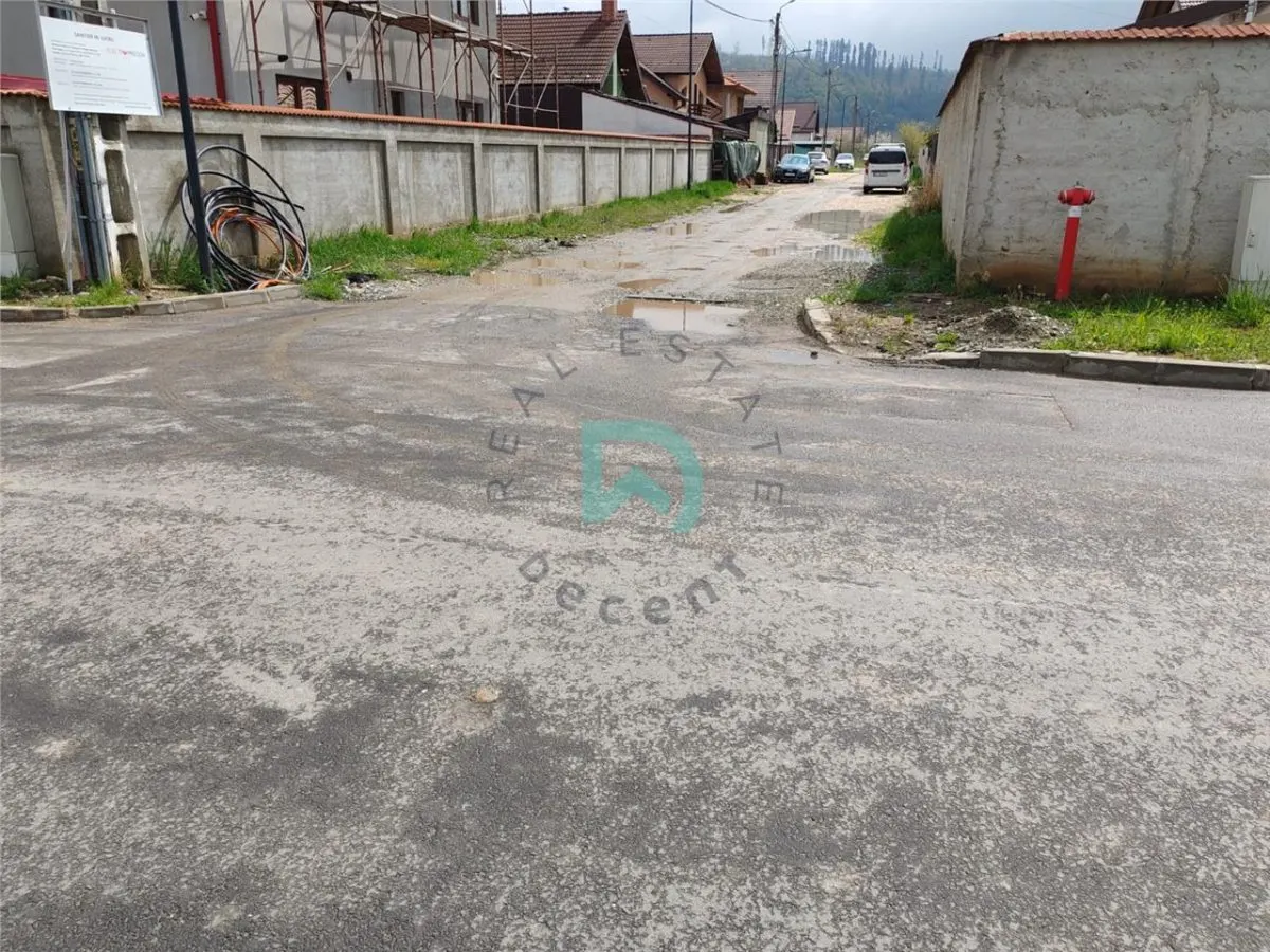 Vanzare teren Cristian - foto 12