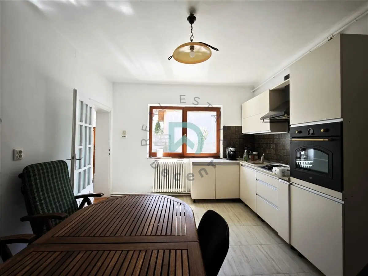 Casa  Sacele, Brasov - foto 3