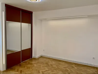 Apartament cu 3 camere, elegant, Central,Targu Mures - foto 4