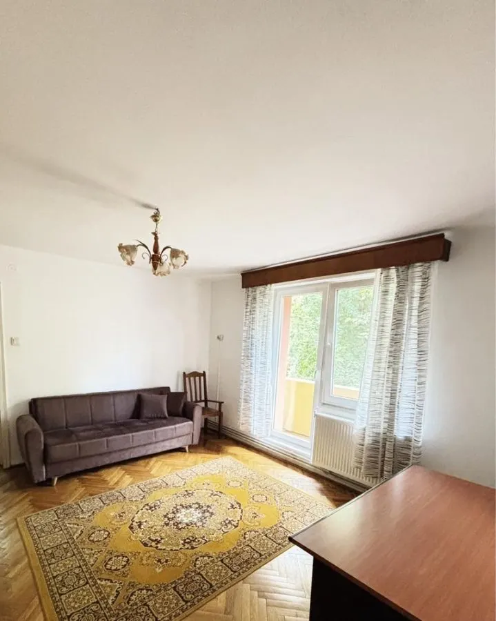 Apartament cu 3 camere, 7 Noiembrie - foto 1