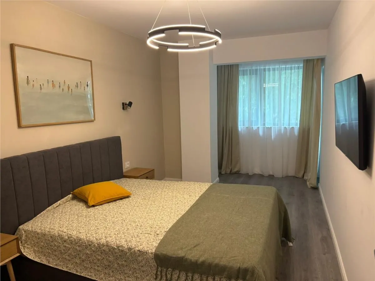 2 camere decomandate, lux - foto 3
