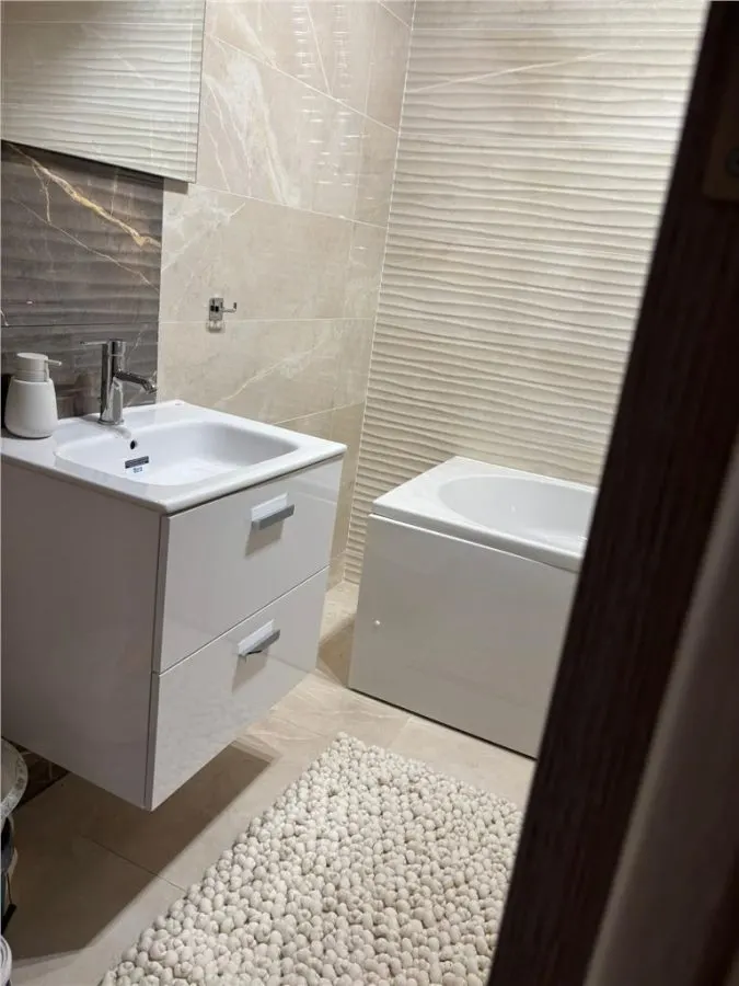 2 camere decomandate, lux - foto 9