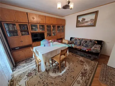 Apartament cu 2 camere zona ultracentrala etaj 2 - Suceava