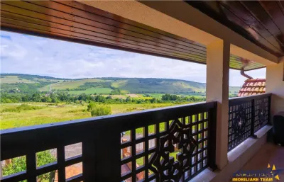 Refined ensemble, elite natural setting, 5 km from Corvin Castle. - foto 11