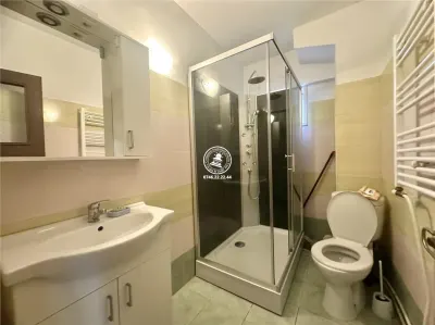 Apartament 3 camere de inchiriat Centru - foto 9