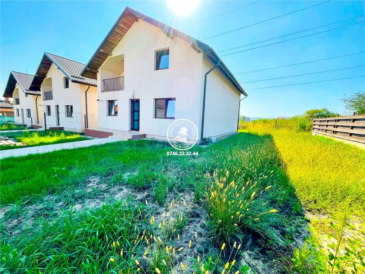 Vila  de vanzare  Lunca Cetatuii, - foto 1
