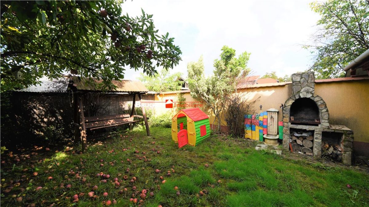 DUPLEX IN CARTIERUL ONCEA CU PARCARE SI CURTE - foto 12
